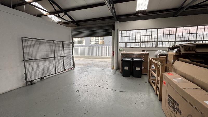 To Let commercial Property for Rent in Paarden Eiland Western Cape
